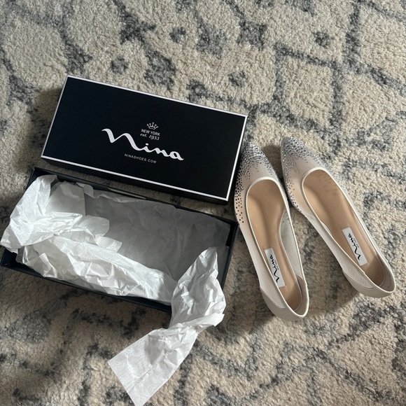 🆕 NINA Wendi Flat Shoes in Ivory Mesh - Picture 6 of 7